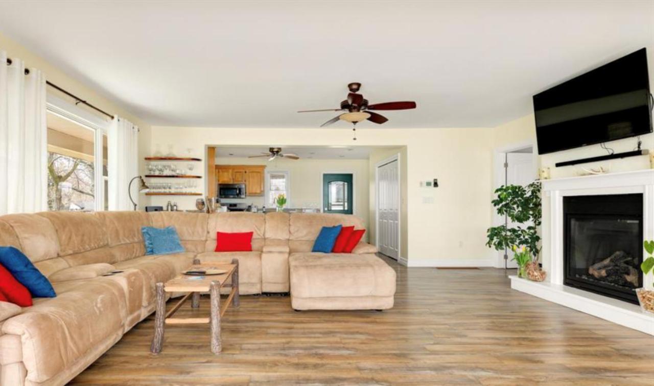 Essex Stones Throw Cottage Oxley מראה חיצוני תמונה